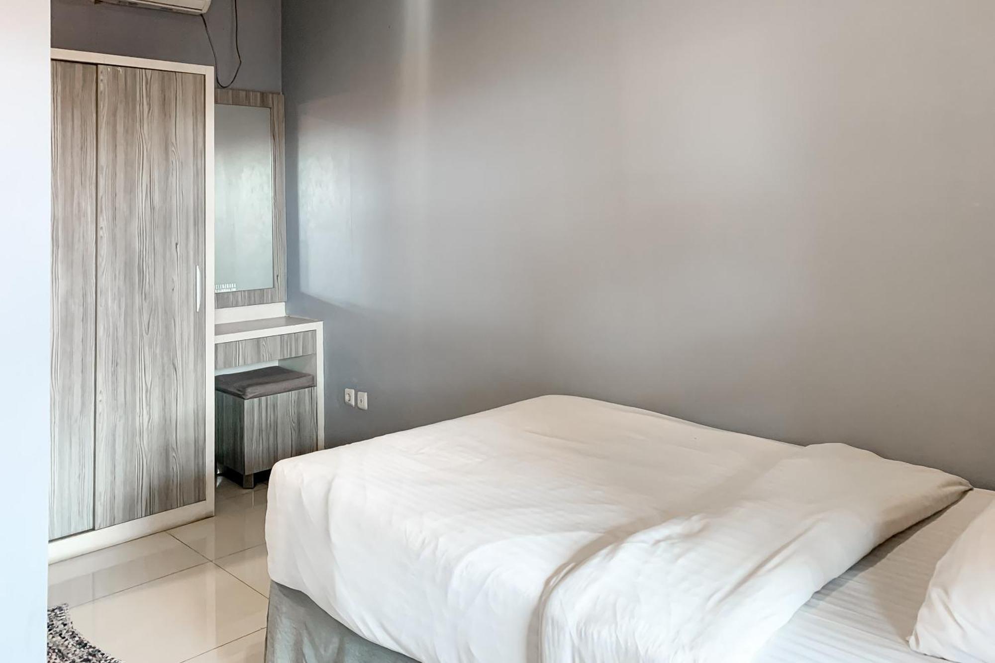 Karins Guesthouse Syariah Redpartner 万隆 外观 照片
